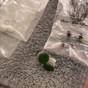 Single flare glass Oracle plugs